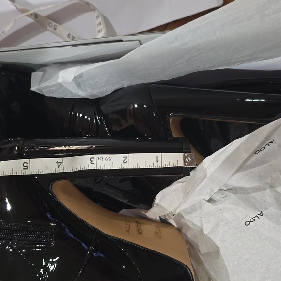 Boots new never use size 6.5 USA - Picture 6 of 8